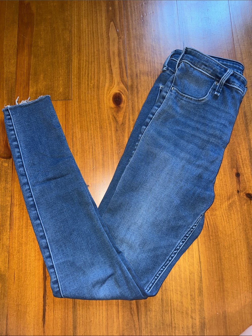 Abercrombie & Fitch Dark Blue High-Rise Skinny Jeans